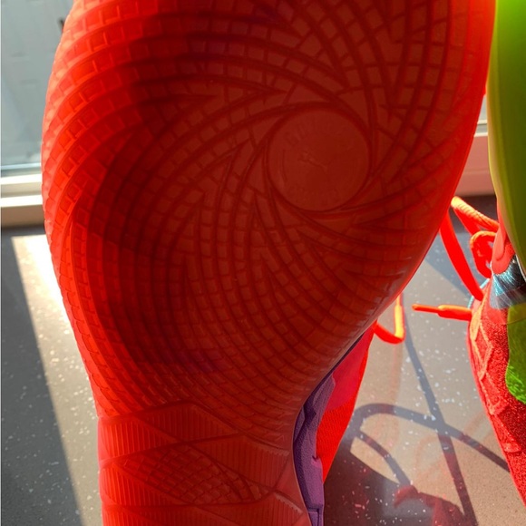 Lamelo MB.01 “Be you” with box and both sets of laces. - Picture 5 of 7